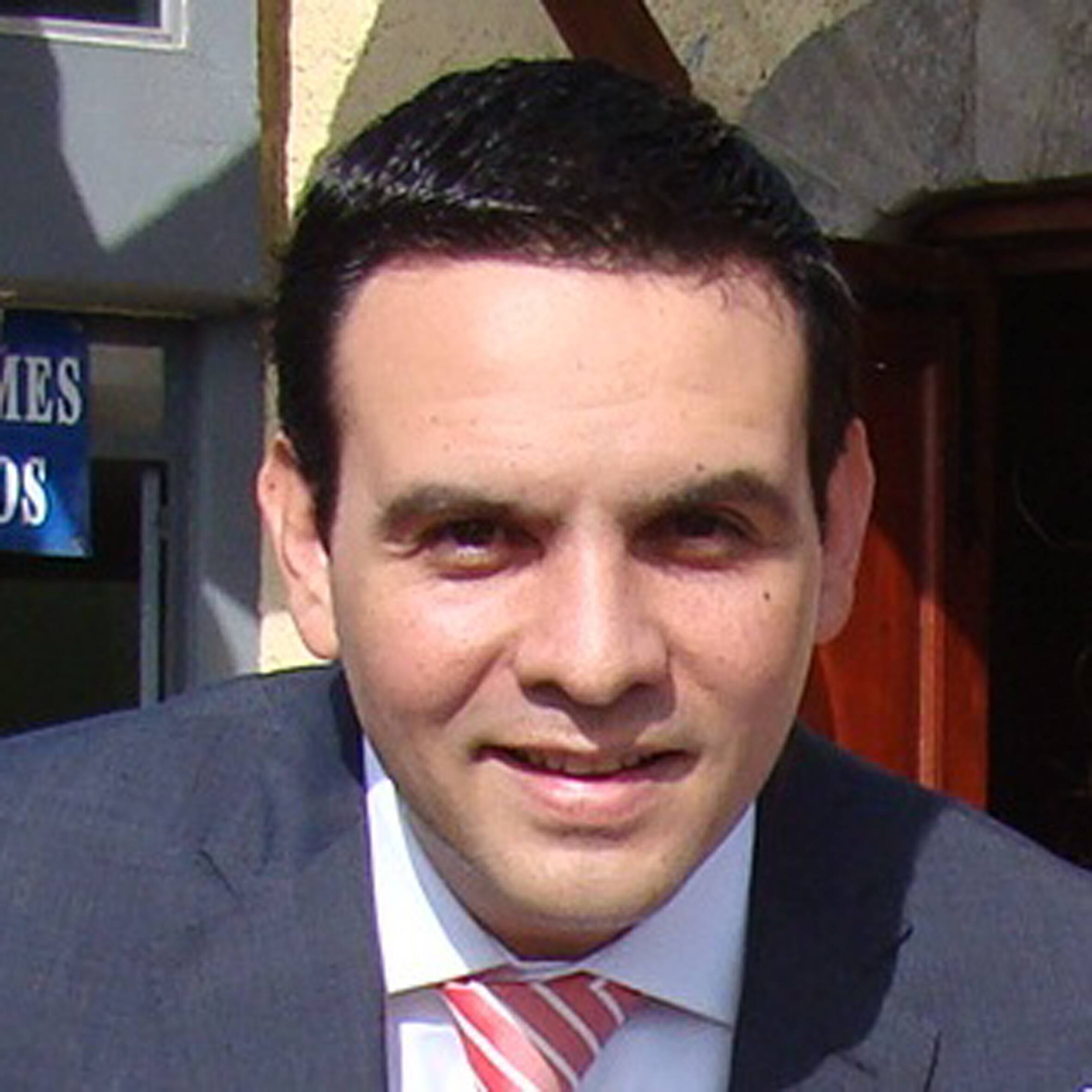 Expert Image